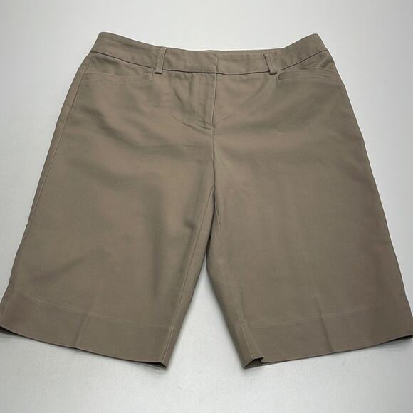 CHICO’s Women’s Small Tan Khaki Shorts - Picture 1 of 3
